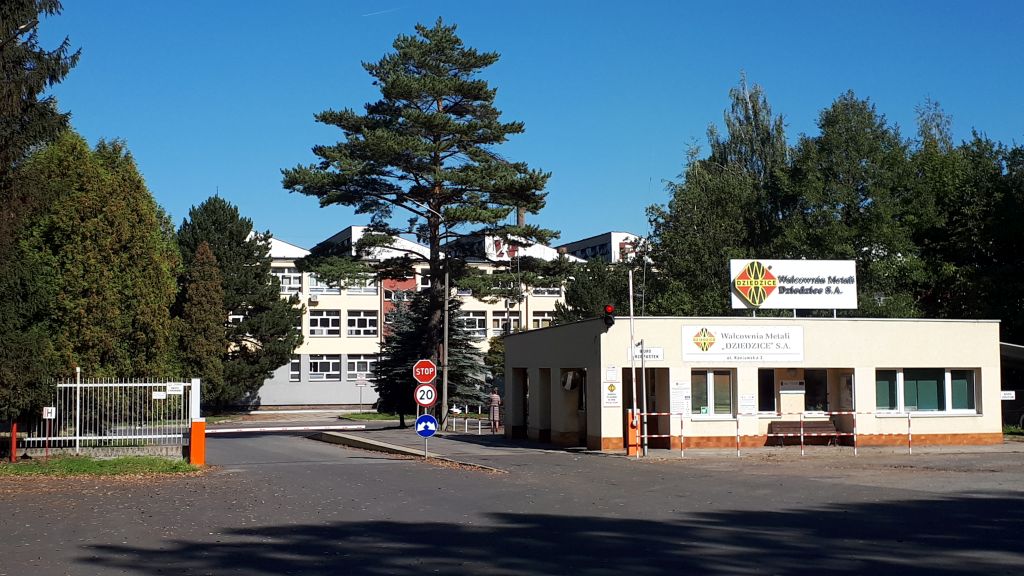 Tło